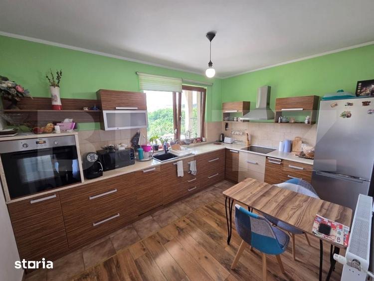 Casă cu 5 camere cu Teren 3000 Mp în Pericei