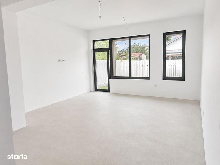 Casă cu 4 camere cu Teren 350 Mp în Crevedia