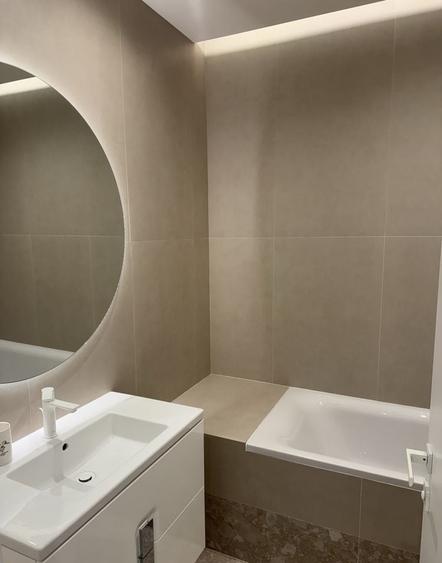 Apartament cu 3 camere semidecomandat, mobilat în Sisești