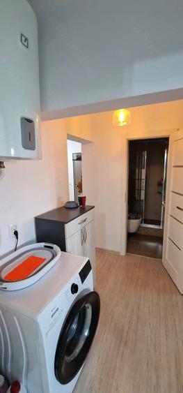 Apartament cu 3 camere decomandat în Cantacuzino