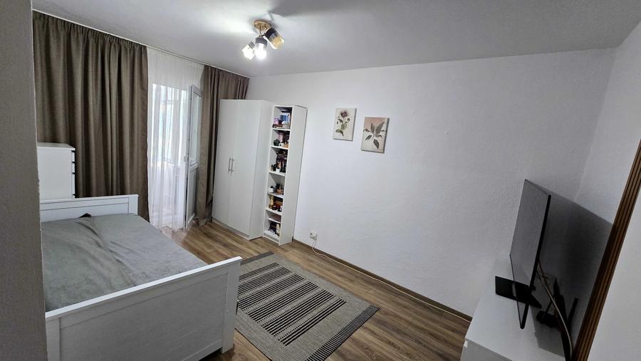 Garsonieră decomandată în Ostroveni