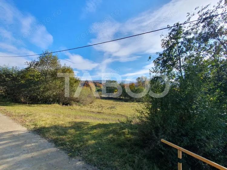 Teren de 1596 mp, în Sâmbăta de Sus