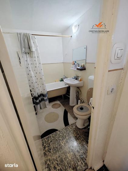 Apartament cu 2 camere decomandat în Cetate