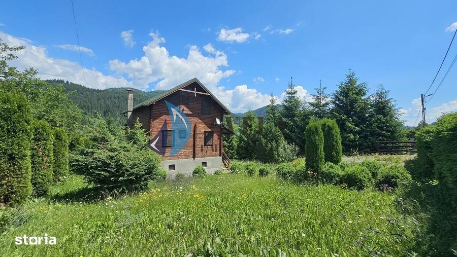 Casă cu 4 camere în Neagra