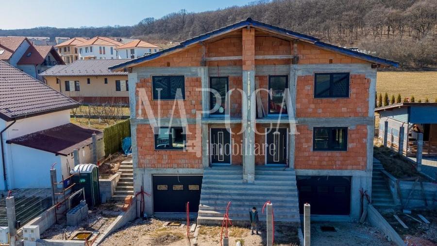 Duplex cu 6 camere cu Canalizare în Chinteni