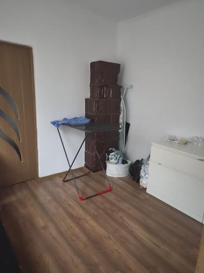 Casă cu 3 camere în Eroii Revoluției