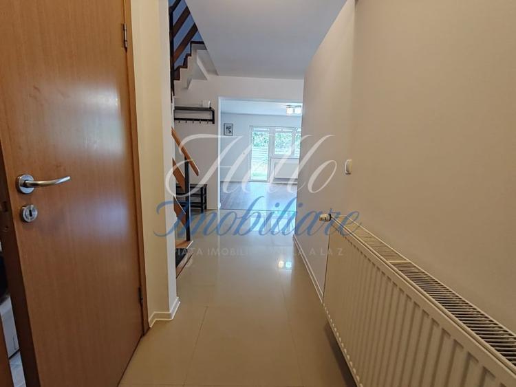 Duplex cu 4 camere cu Canalizare în Florești
