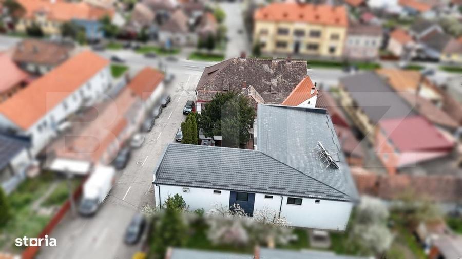 Casă cu 4 camere decomandat cu Teren 987 Mp în Central