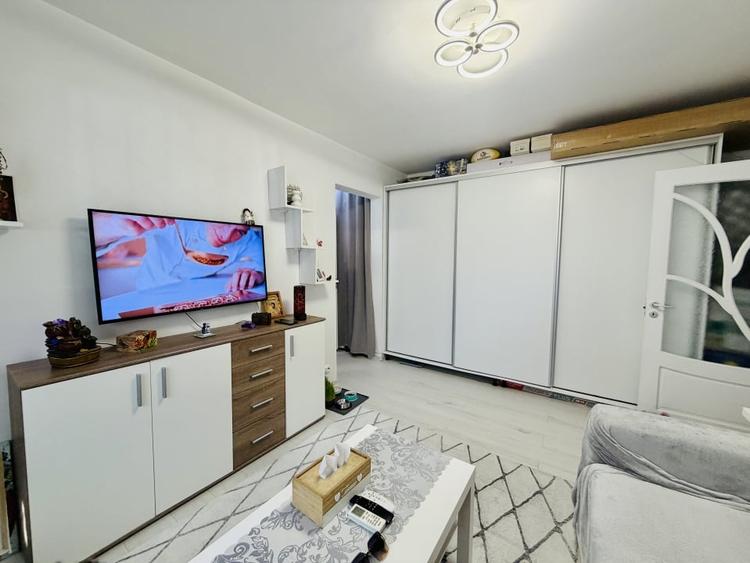 Apartament cu 2 camere semidecomandat, mobilat în Drumul Taberei