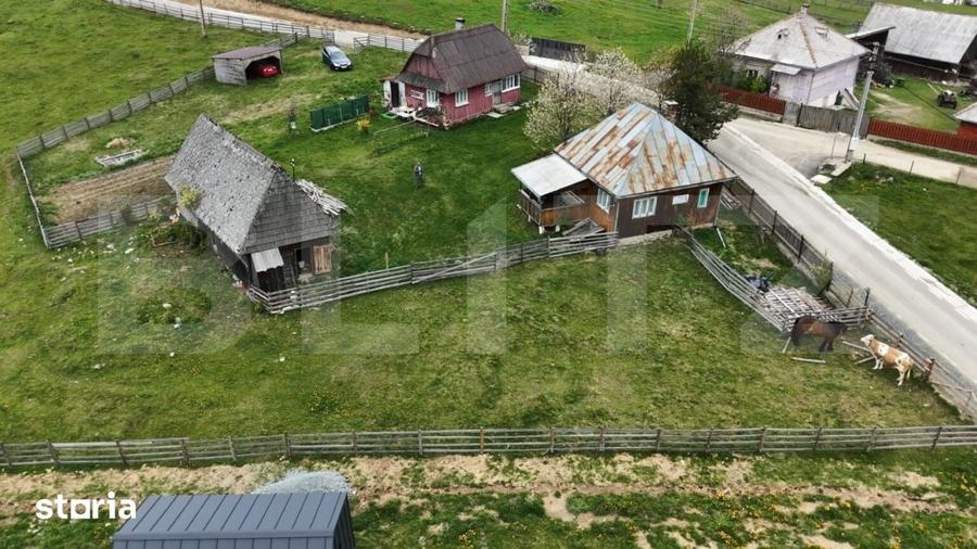 Teren de 1500 mp, în Măguri
