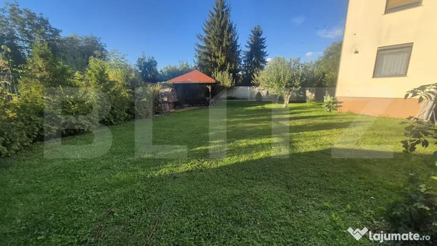 Apartament cu 3 camere decomandat, mobilat în Central