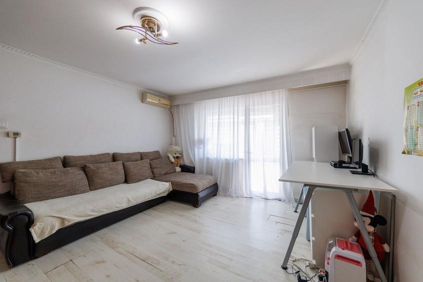 Apartament cu 2 camere semidecomandat în Prundu