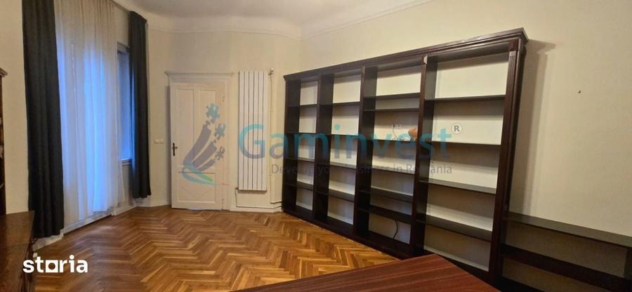 Apartament cu 4 camere decomandat în Ultracentral