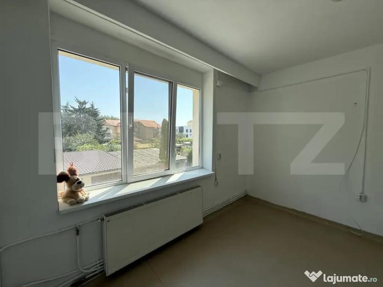 Casă cu 6 camere cu Teren 539 Mp în Central
