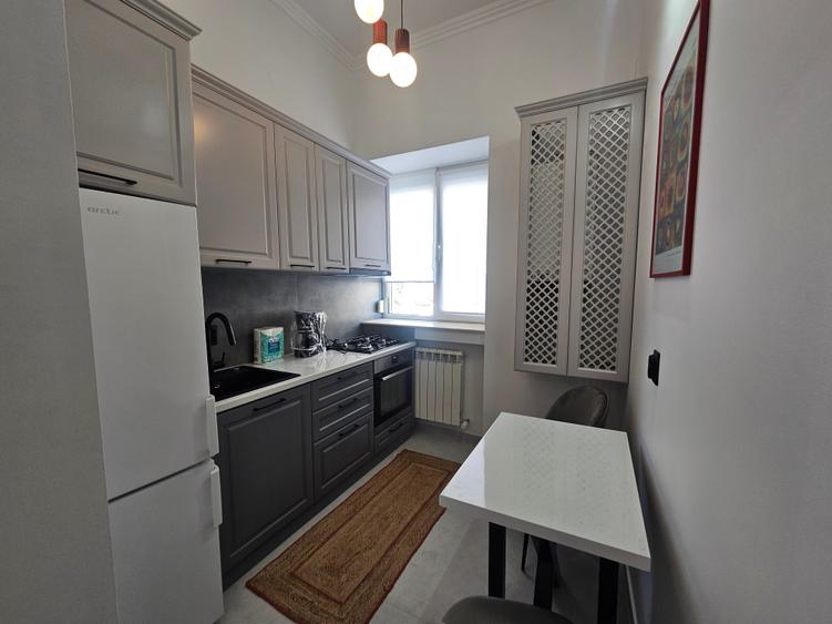 Apartament cu 2 camere decomandat în Independenței