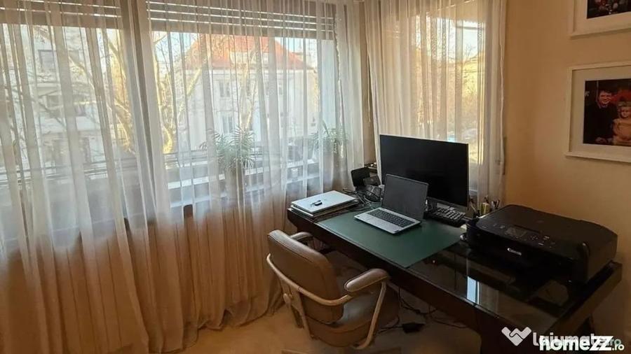 Apartament cu 4 camere decomandat în Dorobanți