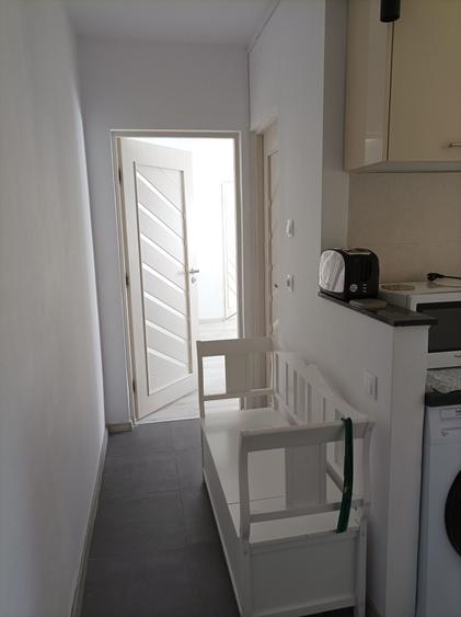 Apartament cu 3 camere semidecomandat în Hipodrom 1
