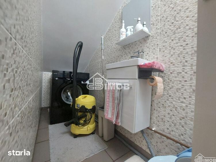 Casă cu 4 camere cu Teren 185 Mp în Ulmi