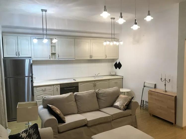 Apartament cu 2 camere semidecomandat, mobilat în Herăstrău