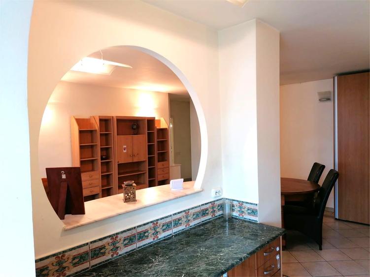 Apartament cu 4 camere decomandat în Centrul Civic