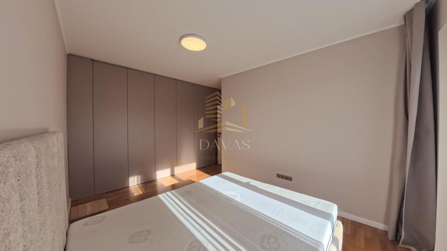 Apartament cu 2 camere semidecomandat, mobilat în Mărăști