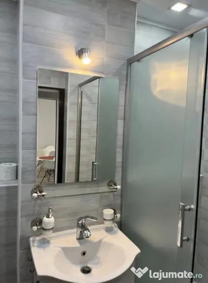Garsonieră decomandată în Gării