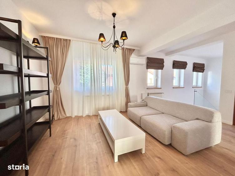 Casă cu 4 camere în Central