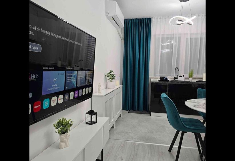 Apartament cu 2 camere semidecomandat, mobilat în Sud