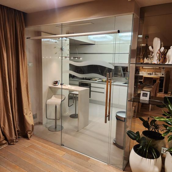 Apartament cu 4 camere decomandat, mobilat în Beller