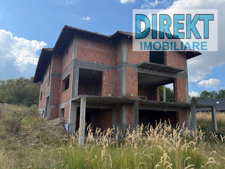 Casă individuală cu 5 camere cu Canalizare în Exterior Sud