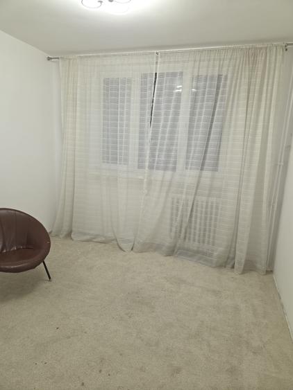 Apartament cu 3 camere decomandat în Politehnica