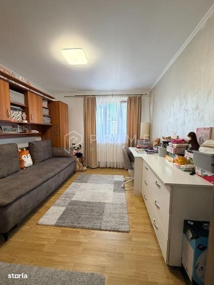Casă cu 4 camere în Dâmbu Pietros