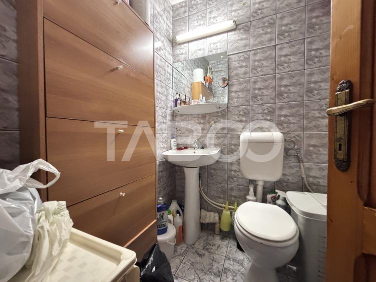 Apartament cu 4 camere semidecomandat, mobilat în Mănăștur