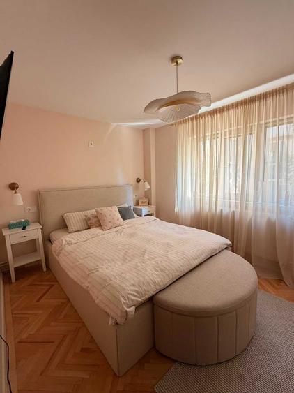 Apartament cu 2 camere semidecomandat în Rovine