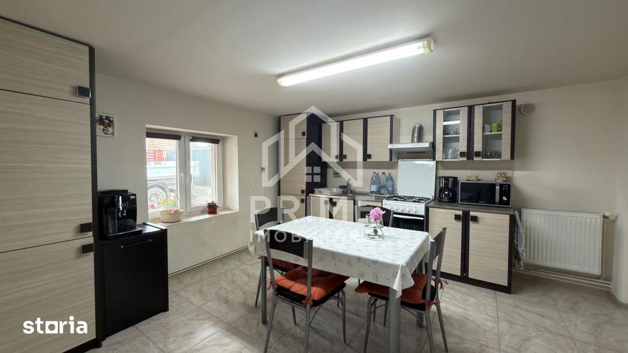 Casă cu 3 camere cu Teren 687 Mp în Teiu