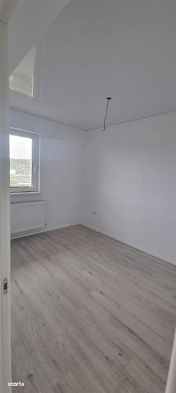 Apartament cu 2 camere decomandat în Bârnova