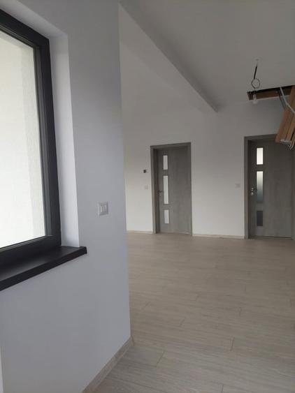 Casă individuală cu 3 camere cu Teren 276 Mp în Hemeiuș