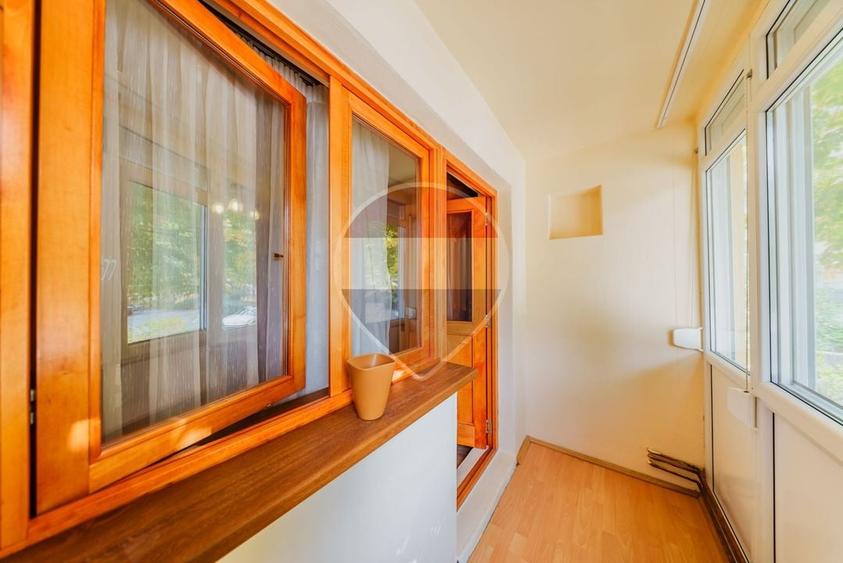 Apartament cu 2 camere semidecomandat, mobilat în Aurel Vlaicu
