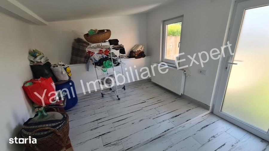 Casă cu 4 camere cu Teren 845 Mp în Valea Iașului