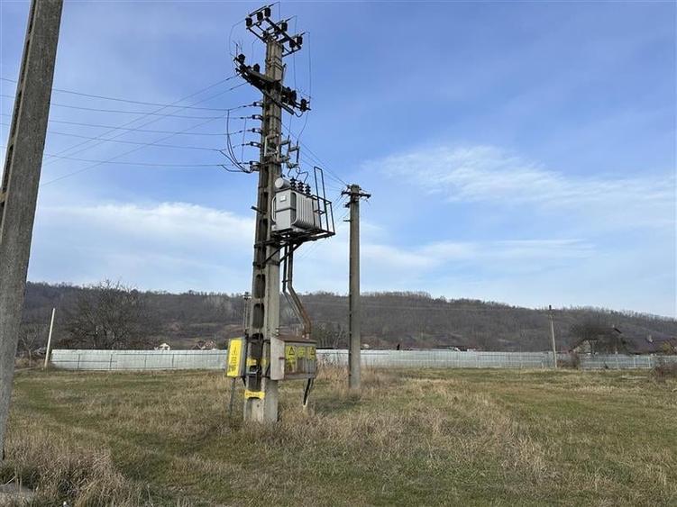 Teren Construcții intravilan de 27015 mp, în Exterior Nord
