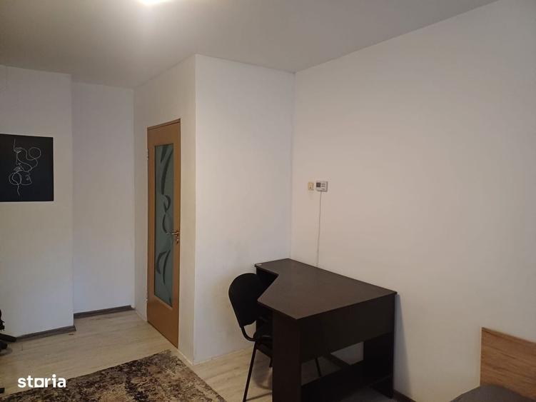 Apartament cu 2 camere decomandat în Galata