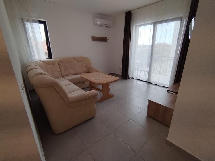 Apartament cu 2 camere decomandat în Giroc