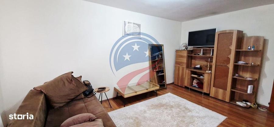Apartament cu 4 camere decomandat în Gării