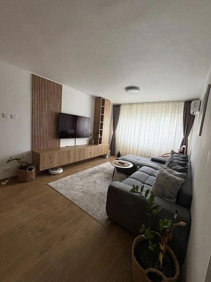 Apartament cu 3 camere decomandat, mobilat în Lujerului