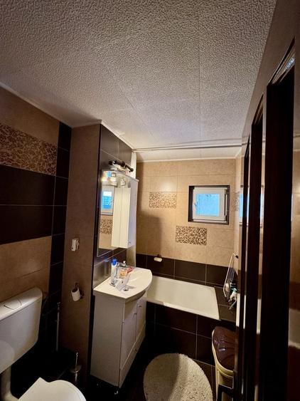 Apartament cu 4 camere decomandat în Ultracentral