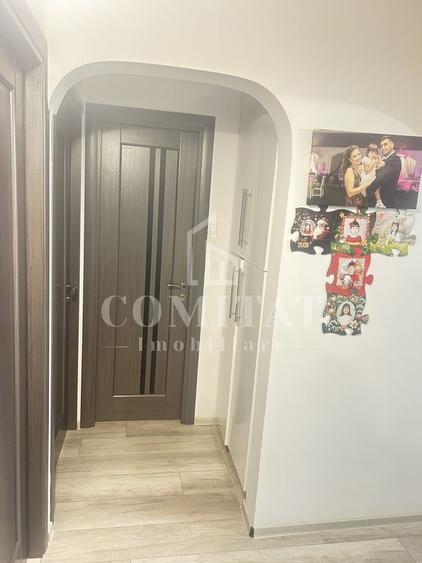 Apartament cu 3 camere decomandat, mobilat în Bulgaria