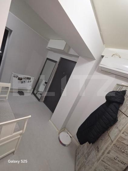 Apartament cu 3 camere decomandat, mobilat în Micro 12
