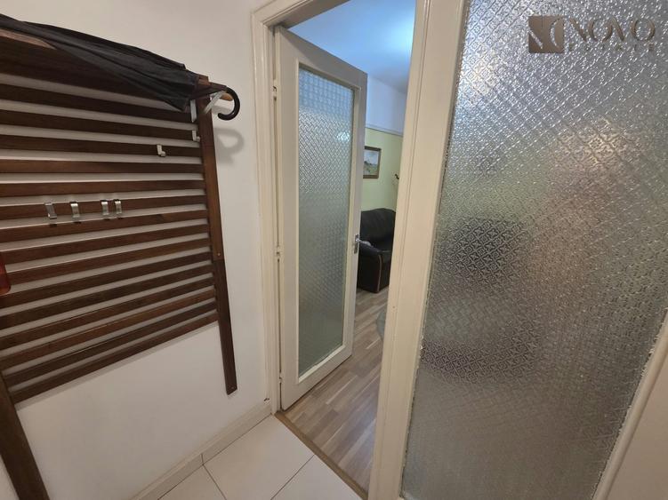 Apartament cu 4 camere decomandat, mobilat în P-ța Rosetti