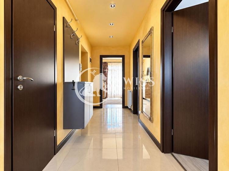 Apartament cu 2 camere decomandat, mobilat în Europa