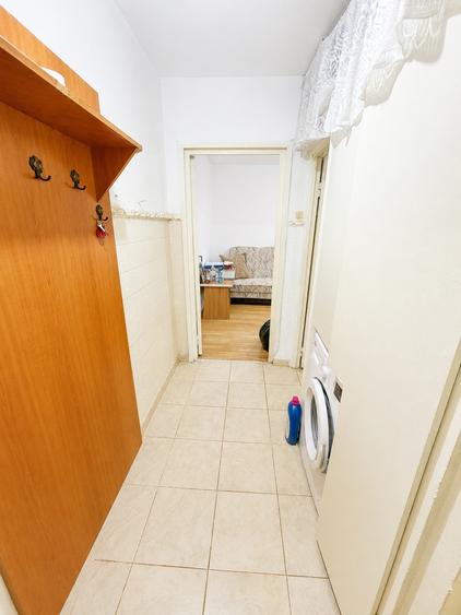 Apartament cu 2 camere semidecomandat în Km 4-5